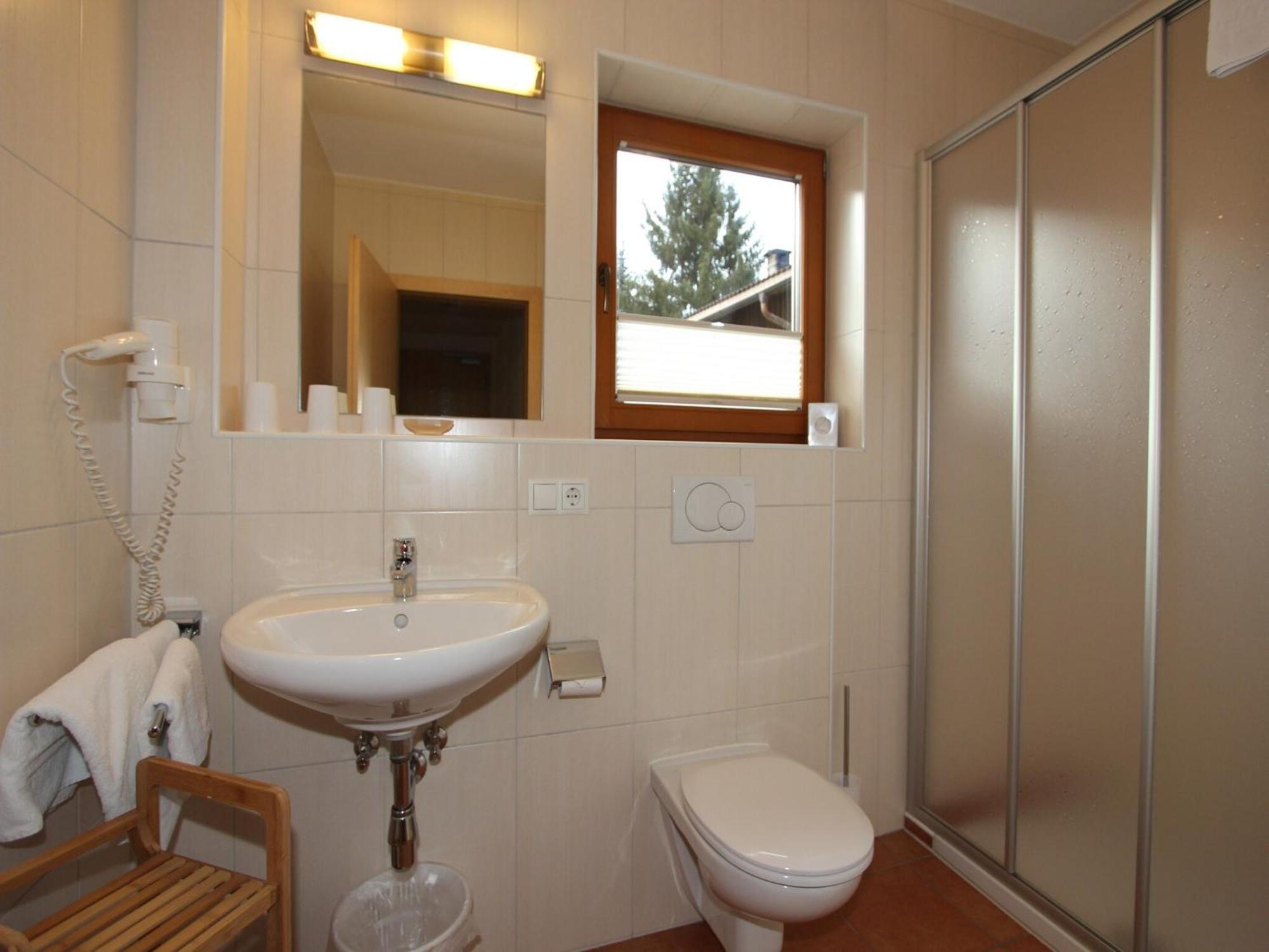 Spacious Apartment In Uderns Near Ski Area Exteriör bild