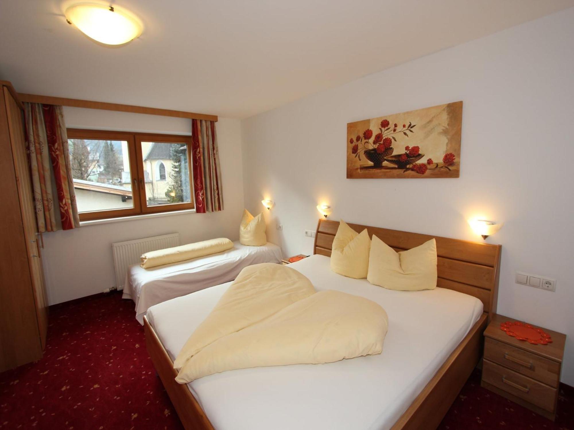 Spacious Apartment In Uderns Near Ski Area Exteriör bild