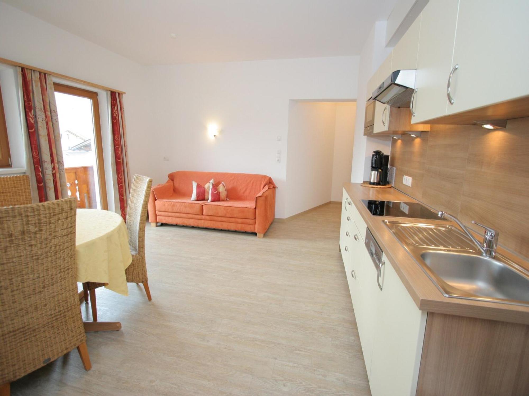 Spacious Apartment In Uderns Near Ski Area Exteriör bild
