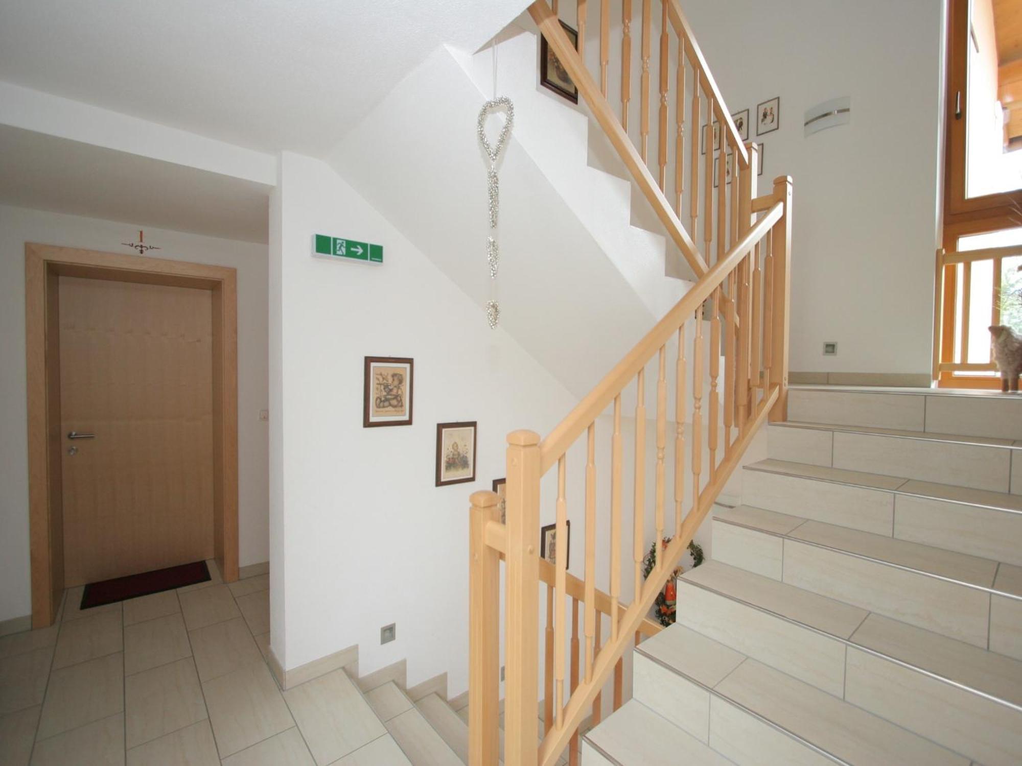 Spacious Apartment In Uderns Near Ski Area Exteriör bild